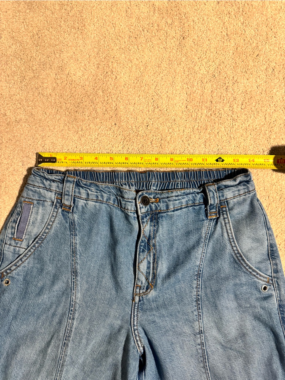 Pilcro Beach Cargo Mid-Rise Jeans Size 28 - Picture 12 of 16